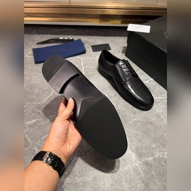 Мужские кожаные туфли PRADA, импортный товар, материал： кожа высш