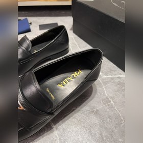 Мужские кожаные туфли PRADA, импортный товар, материал： кожа высш