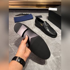 Мужские кожаные туфли PRADA, импортный товар, материал： кожа высш