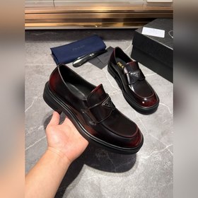 Мужские кожаные туфли PRADA, импортный товар, материал： кожа деся