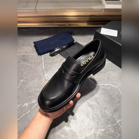 Мужские кожаные туфли PRADA, импортный товар, материал： кожа деся