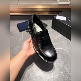 Мужские кожаные туфли PRADA, импортный товар, материал： кожа деся
