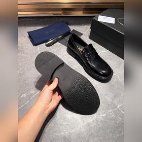 Мужские кожаные туфли PRADA, импортный товар, материал： кожа деся