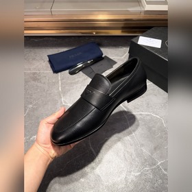 Мужские кожаные туфли PRADA, импортный товар, материал： кожа высш