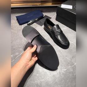 Мужские кожаные туфли PRADA, импортный товар, материал： кожа высш