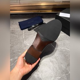 Мужские кожаные туфли PRADA, импортный товар, материал： кожа высш