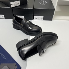 PRADA Лоферы ① Мужские лоферы новой модели, итальянская кожа с от