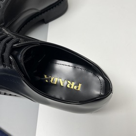 Классическая модель PRADA с шнурками, новая модель 2022 года, ита
