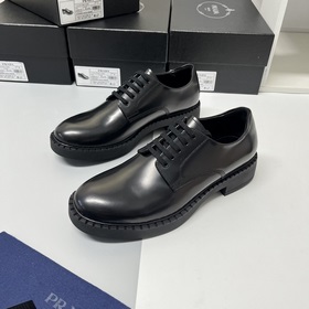 Классическая модель PRADA с шнурками, новая модель 2022 года, ита