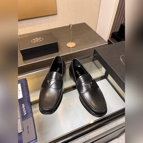 Prada предлагает высококачественные мужские кожаные туфли для пов