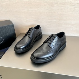 Prada Классические мужские кожаные туфли с рельефным узором для п
