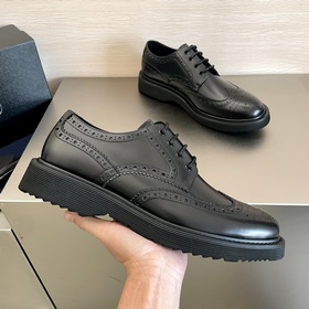 Prada Классические мужские кожаные туфли с рельефным узором для п