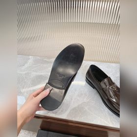 Prada – высококачественные мужские кожаные туфли для повседневной