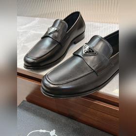 Prada – высококачественные мужские кожаные туфли для повседневной