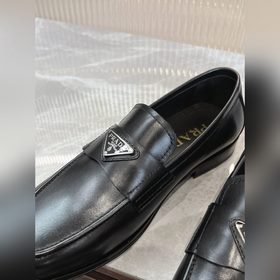 Prada – высококачественные мужские кожаные туфли для повседневной