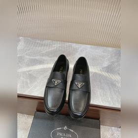 Prada – высококачественные мужские кожаные туфли для повседневной