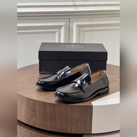 ·Новинка · Prada — высококачественные мужские кожаные туфли для д