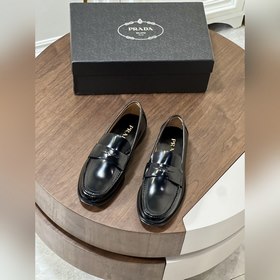 ·Новинка · Prada — высококачественные мужские кожаные туфли для д