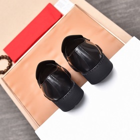 Торговая марка товара： Prada «Прада» оригинальные кожаные туфли 