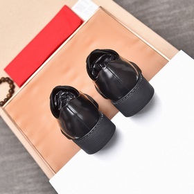 Торговая марка товара： Prada «Прада» оригинальные кожаные туфли 