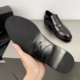 Prada – высококачественные мужские кожаные туфли для повседневной