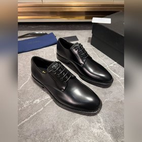 Мужские кожаные туфли PRADA, импортный товар, материал： кожа высш