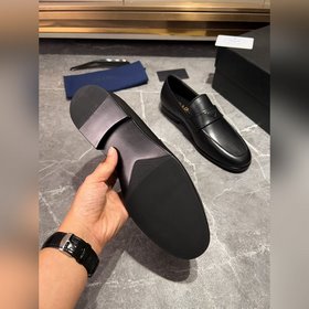 Мужские кожаные туфли PRADA, импортный товар, материал： кожа высш