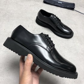 Prada Толстая подошва, формальный стиль, модель из фирменного маг