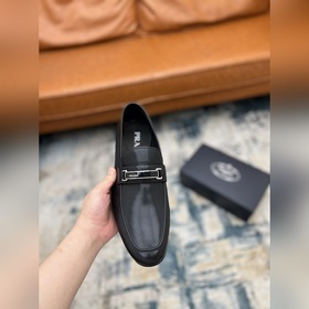 PRADA ~ Размер： 38-45 Новые высококачественные мужские кожаные т