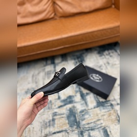 PRADA ~ Размер： 38-45 Новые высококачественные мужские кожаные т