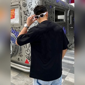Prada Новая модель с двойным слоем и принтом букв. Буквы на футбо