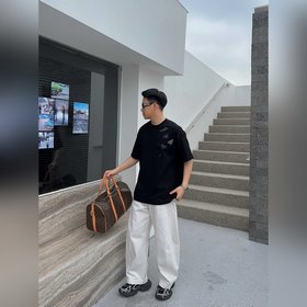 Prada Новая модель с двойным слоем и принтом букв. Буквы на футбо