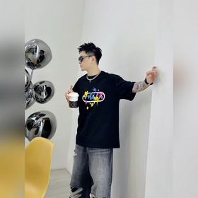 Prada Новая модель с двойным слоем и принтом букв. Буквы на футбо
