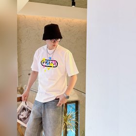 Prada Новая модель с двойным слоем и принтом букв. Буквы на футбо