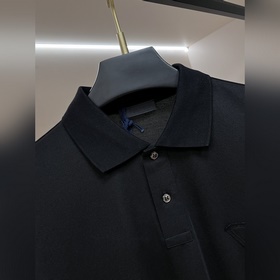 Prada 25SS Новая модель поло с маленьким треугольным логотипом. Э