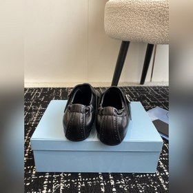 Услуги покупке товаров  Prada 25ss Prada Подиумная модель ретро