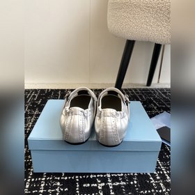Услуги покупке товаров  Prada 25ss Prada Подиумная модель ретро-
