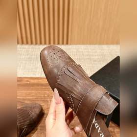 Prada Подиумная модель ретро туфли с бахромой, с ремешком и полуо