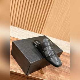 Prada Подиумная модель ретро туфли с бахромой, с ремешком и полуо