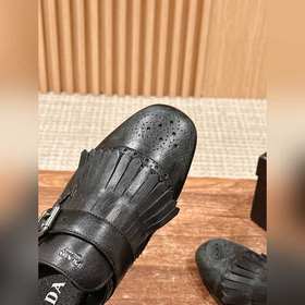 Prada Подиумная модель ретро туфли с бахромой, с ремешком и полуо