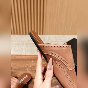 Prada Подиумная модель ретро туфли с бахромой, с ремешком и полуо