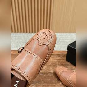 Prada Подиумная модель ретро туфли с бахромой, с ремешком и полуо
