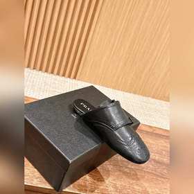 Prada Подиумная модель ретро туфли с бахромой, с ремешком и полуо