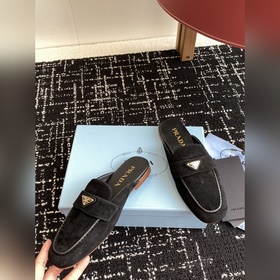 Услуги покупке товаров  Prada 25ss Prada Подиумная модель с треу
