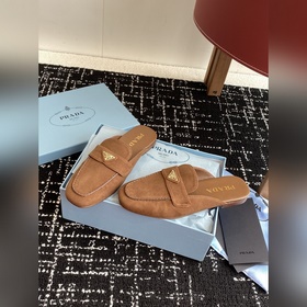 Услуги покупке товаров  Prada 25ss Prada Подиумная модель с треу