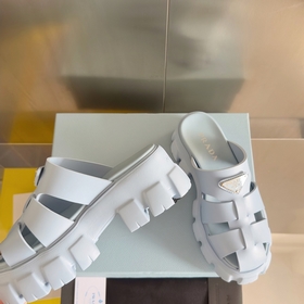 Топовая версия： женская модель  Prada Monolith серия Резиновые с