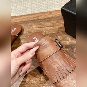 Prada Подиумная модель ретро туфли с бахромой, с ремешком и полуо