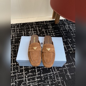 Услуги покупке товаров  Prada 25ss Prada Подиумная модель с треу