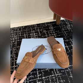 Услуги покупке товаров  Prada 25ss Prada Подиумная модель с треу