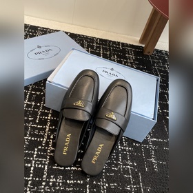Услуги покупке товаров  Prada 25ss Prada Подиумная модель с треу